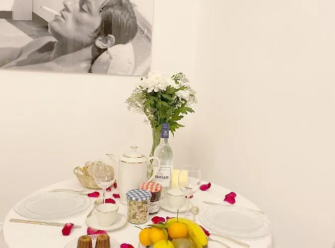 Maison Marie-Astrid, Suite avec Balnéo privée Pensión 3*