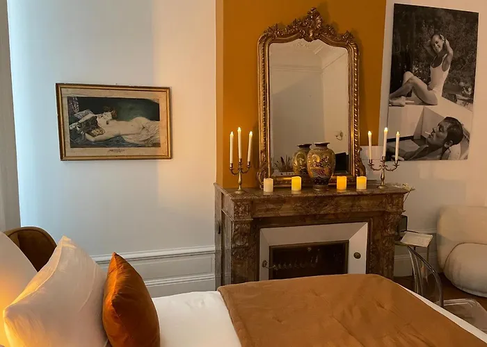 Maison Marie-Astrid, Suite avec Balnéo privée Pensión Burdeos
