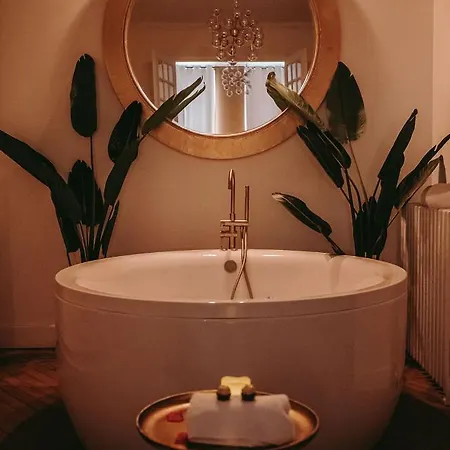 Maison Marie-astrid, Avec Balneo Privee Guest house 4*