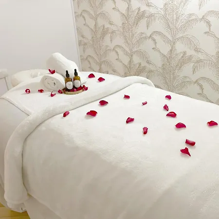 Guest house Maison Marie-astrid, Avec Balneo Privee