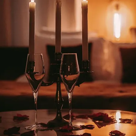 Maison Marie-astrid, Avec Balneo Privee בית הארחה