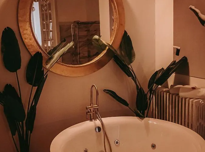 Maison Marie-Astrid, Guest House , Suite Avec Balneo Privee