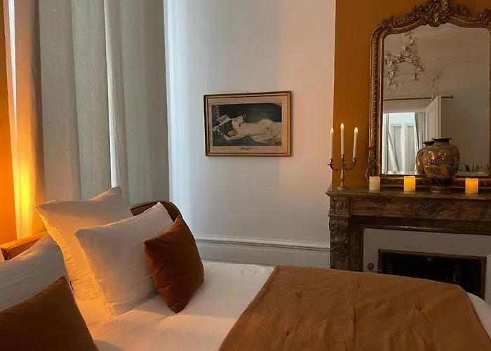 Maison Marie-Astrid, Guest House , Suite Avec Balneo Privee 보르도